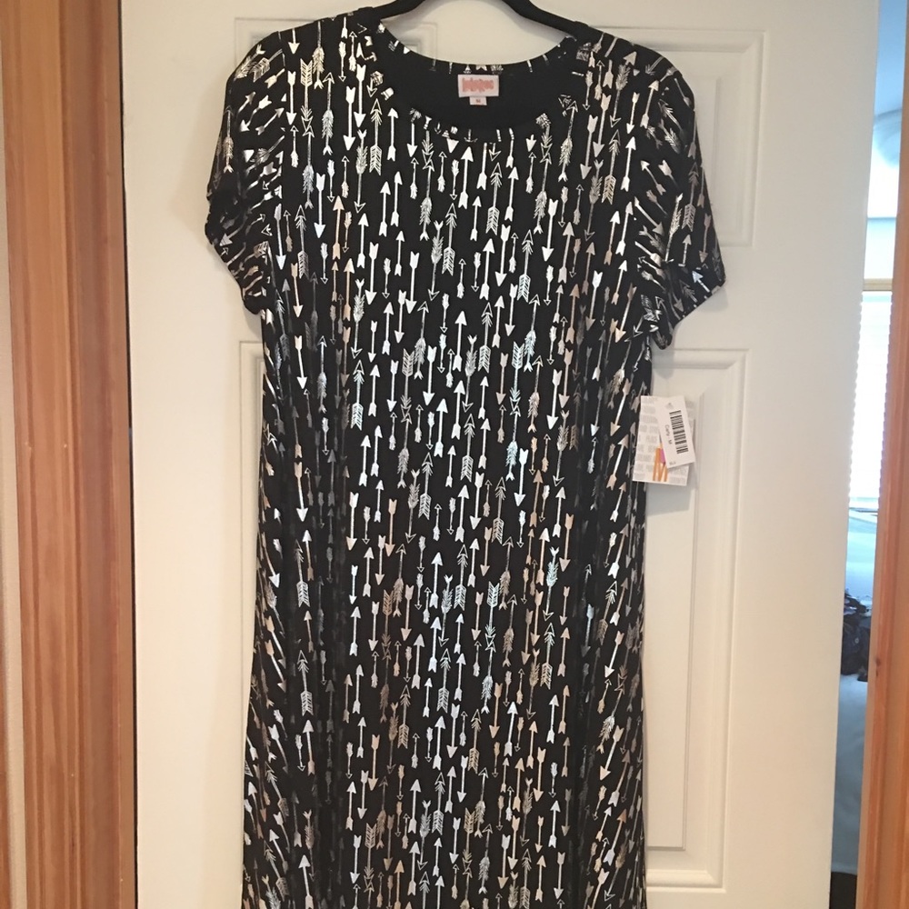 Beautiful black and silver Elegant Carly